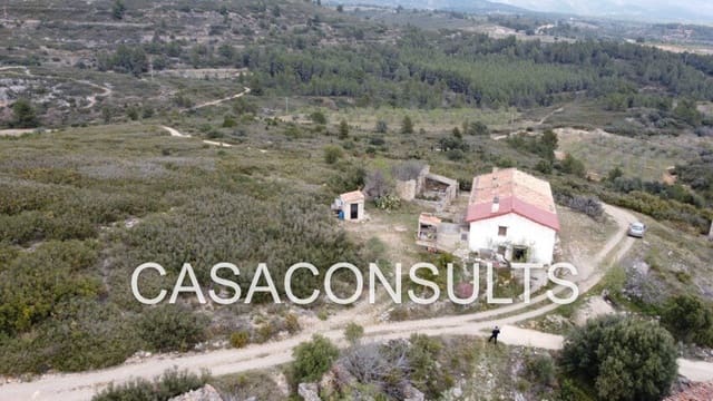 4 soveværelse Villa til salg i Atzeneta del Maestrat - € 55.000 (Ref: 6890635)