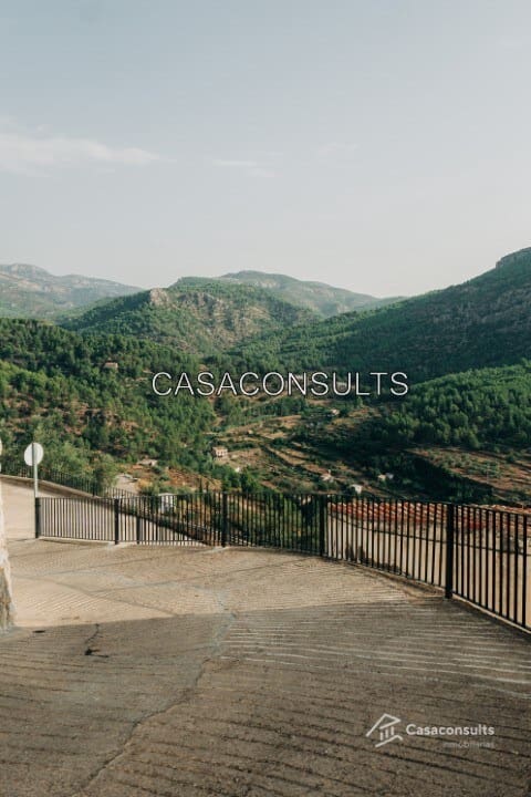 3 soveværelse Byhus til salg i Llucena  - € 20.000 (Ref: 7207295)