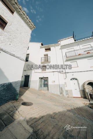 3 bedroom Townhouse for sale in Llucena  - € 20,000 (Ref: 7207295)