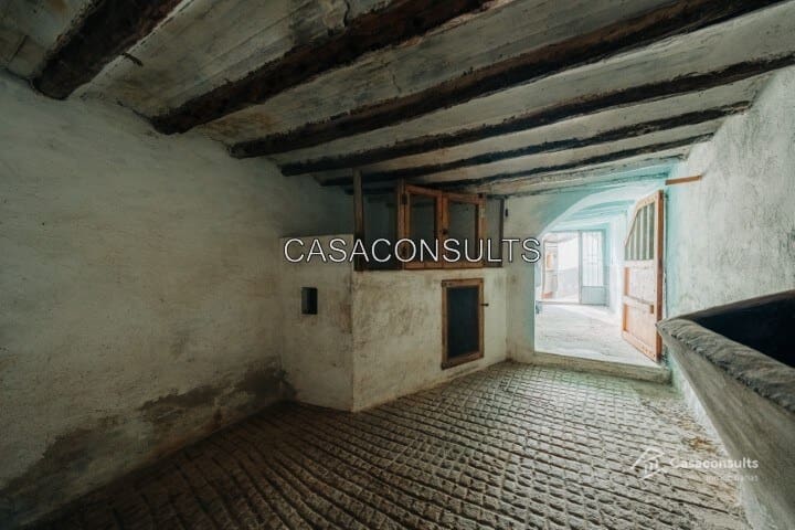 3 soveværelse Byhus til salg i Llucena  - € 20.000 (Ref: 7207295)