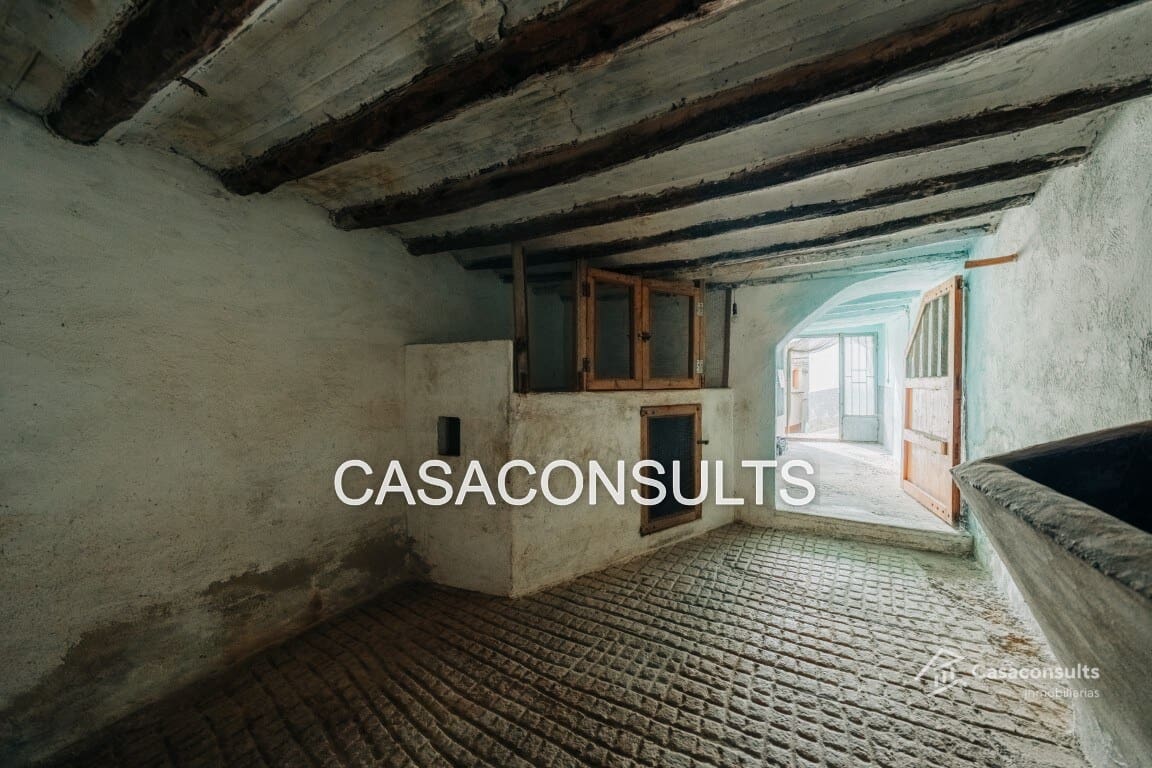 Casa de 3 habitaciones en Llucena  en venta - 20.000 € (Ref: 7207295)