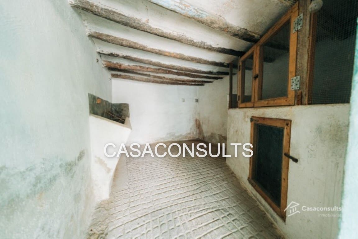 Casa de 3 habitaciones en Llucena  en venta - 20.000 € (Ref: 7207295)