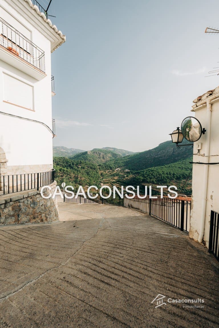 Casa de 3 habitaciones en Llucena  en venta - 20.000 € (Ref: 7207295)