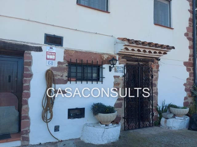 5 bedroom Townhouse for sale in Vilafamés with garage - € 299,000 (Ref: 7458997)