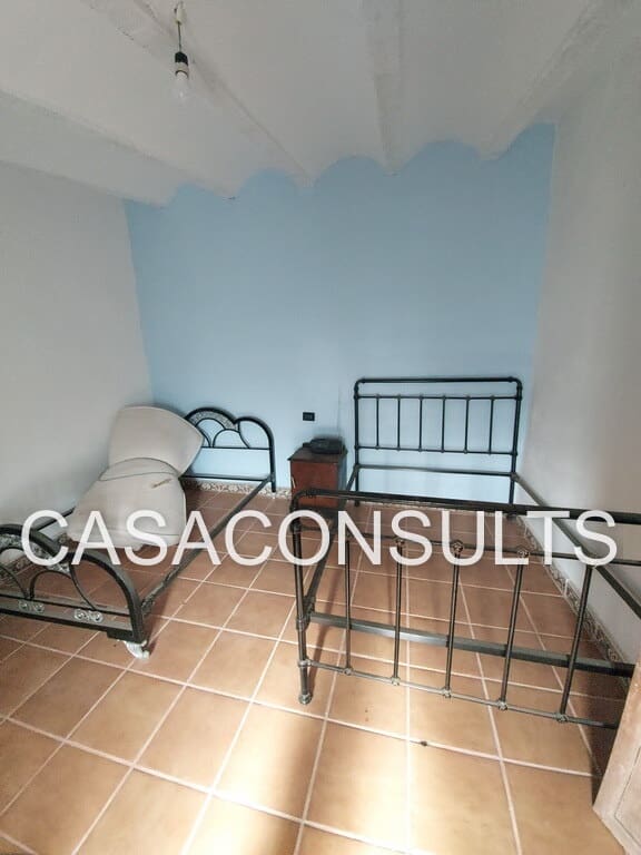 6 soveværelse Villa til salg i Les Useres - € 150.000 (Ref: 7962546)