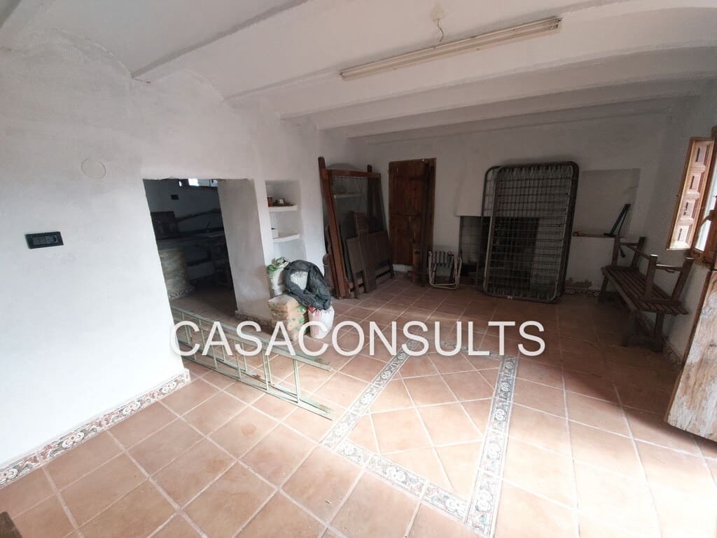 6 soveværelse Villa til salg i Les Useres - € 150.000 (Ref: 7962546)