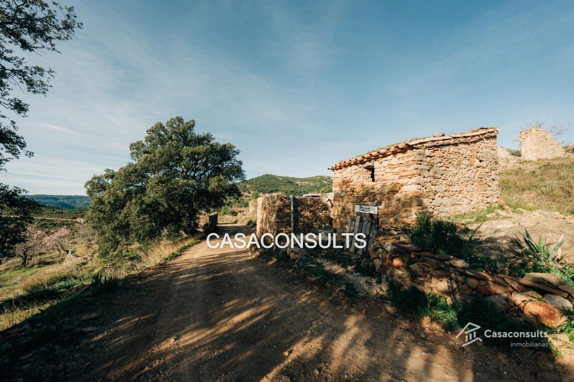 2 bedroom Townhouse for sale in Llucena  - € 110,000 (Ref: 8240285)