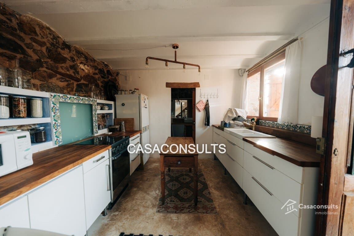 2 bedroom Townhouse for sale in Llucena  - € 110,000 (Ref: 8240285)