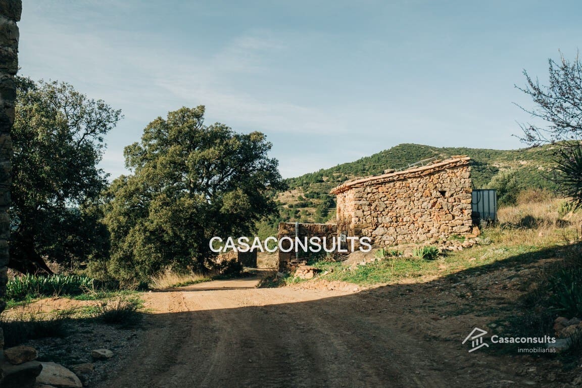 2 bedroom Townhouse for sale in Llucena  - € 110,000 (Ref: 8240285)