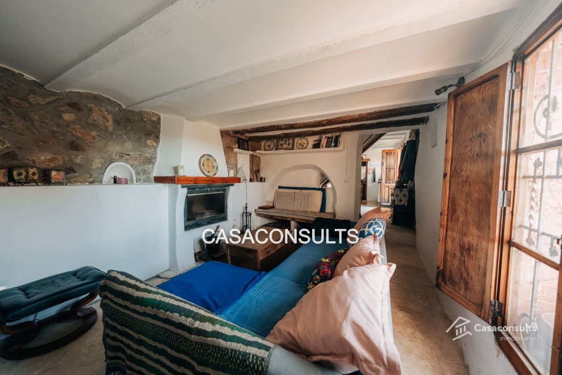 2 bedroom Townhouse for sale in Llucena  - € 110,000 (Ref: 8240285)