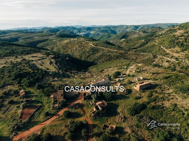 2 makuuhuone Omakotitalo myytävänä paikassa Llucena  - 110 000 € (Ref: 8240285)