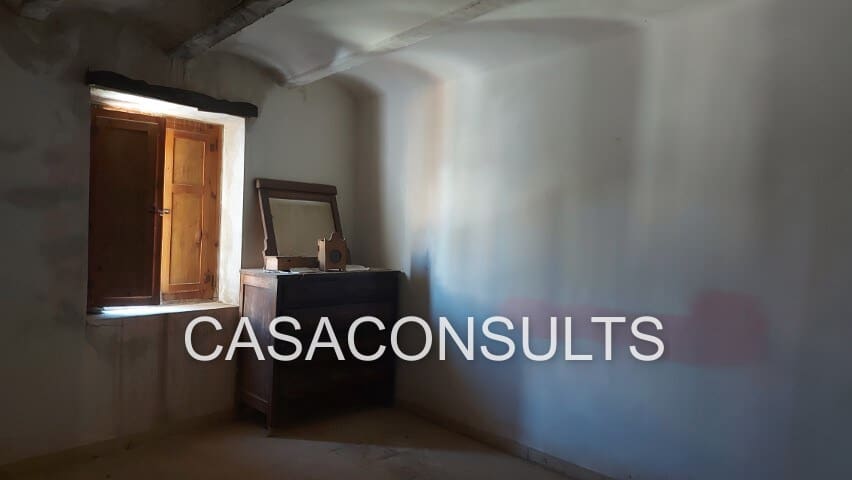 5 soveværelse Byhus til salg i Vilafames - € 80.000 (Ref: 8343554)