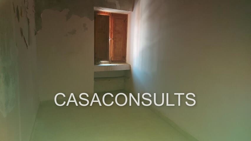 5 soveværelse Byhus til salg i Vilafames - € 80.000 (Ref: 8343554)