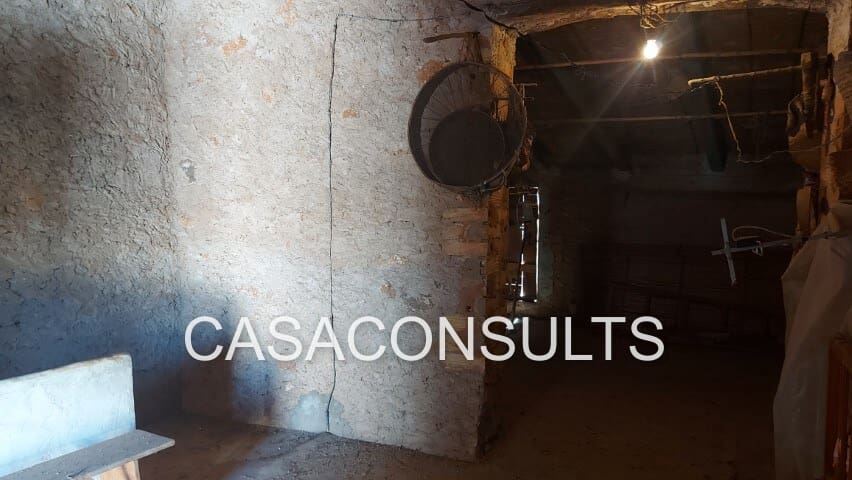 5 soveværelse Byhus til salg i Vilafames - € 80.000 (Ref: 8343554)