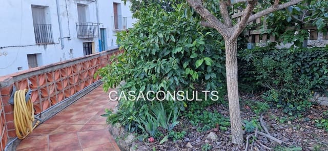 6 bedroom Townhouse for sale in L'Alcudia de Veo - € 160,000 (Ref: 8349516)