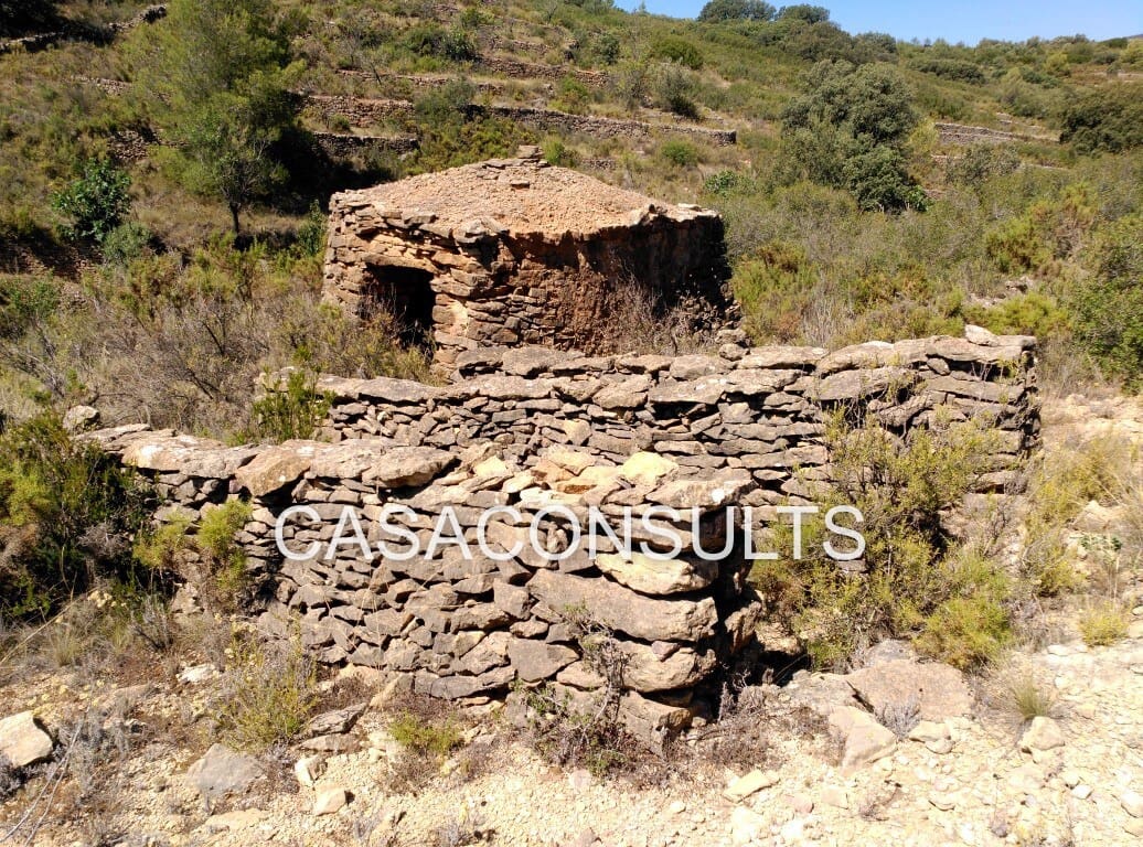 3 soveværelse Villa til salg i Atzeneta del Maestrat - € 75.000 (Ref: 8352696)