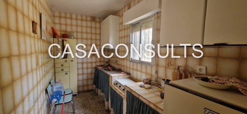 3 bedroom Villa for sale in Benafigos - € 99,000 (Ref: 8395591)