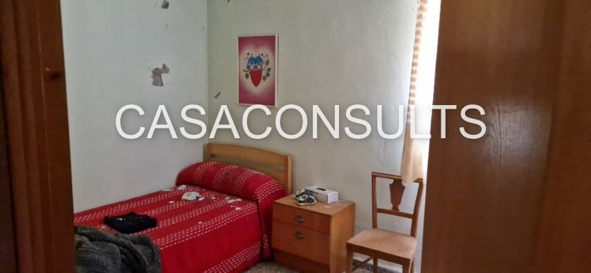 3 bedroom Villa for sale in Benafigos - € 99,000 (Ref: 8395591)