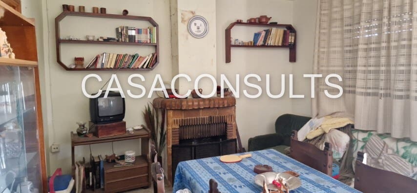 3 bedroom Villa for sale in Benafigos - € 99,000 (Ref: 8395591)