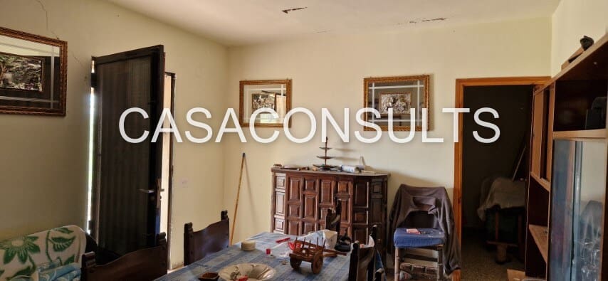 3 bedroom Villa for sale in Benafigos - € 99,000 (Ref: 8395591)