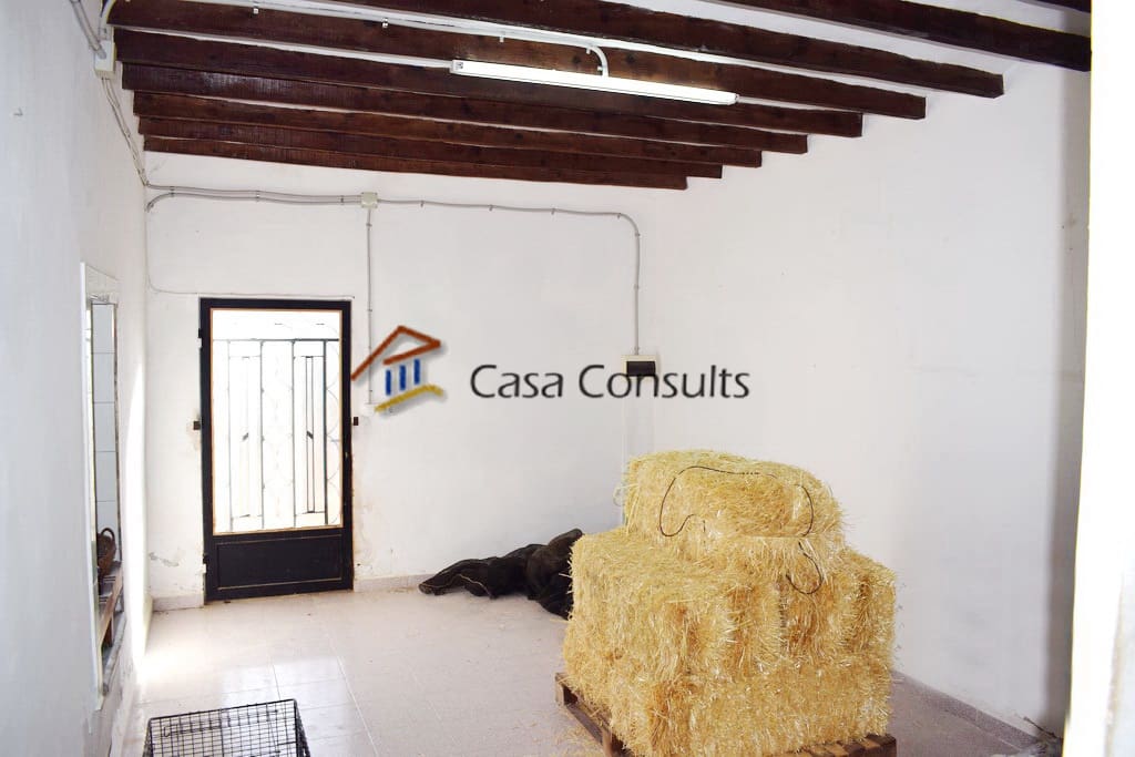 7 soveværelse Villa til salg i Les Useres med garage - € 160.000 (Ref: 8488126)