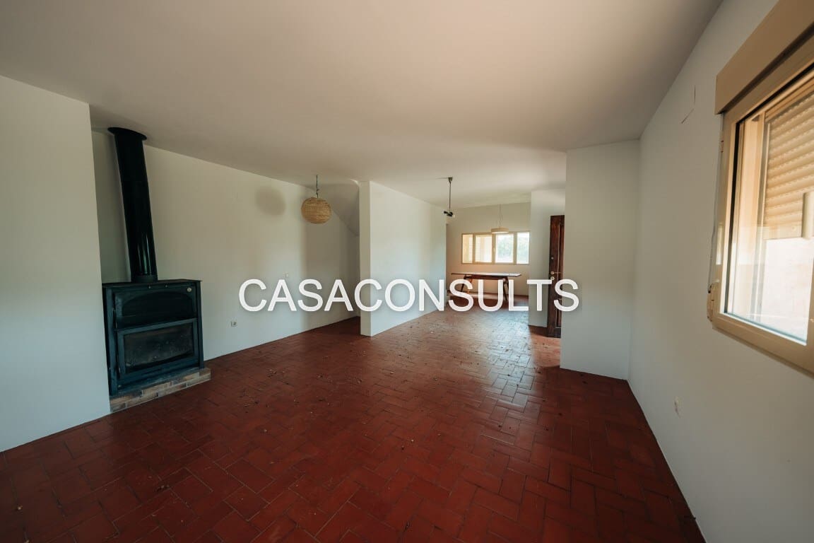 4 bedroom Villa for sale in Culla - € 230,000 (Ref: 8500792)