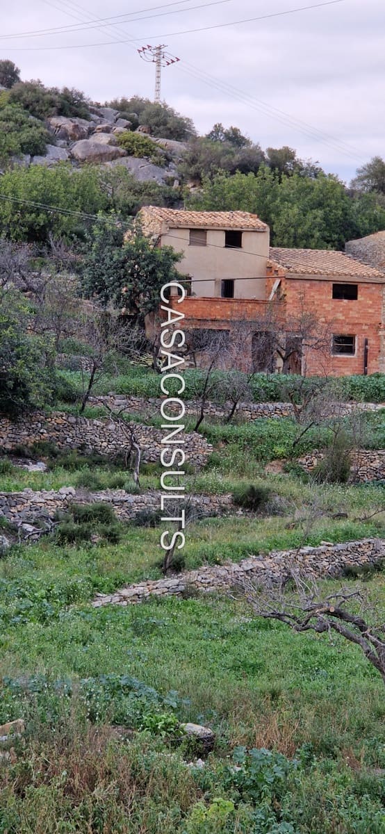 Finca/Landehus til salg i Les Useres - € 80.000 (Ref: 8738353)