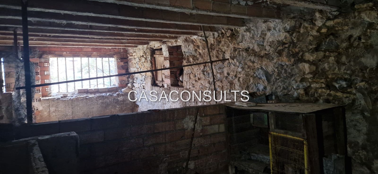 Finca/Landehus til salg i Les Useres - € 80.000 (Ref: 8738353)