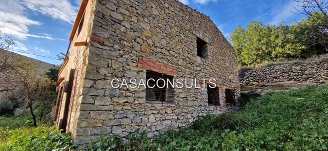 Finca/Country House for sale in Les Useres - € 80,000 (Ref: 8738353)