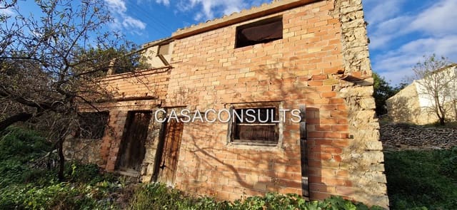 Finca/Country House for sale in Les Useres - € 80,000 (Ref: 8738353)