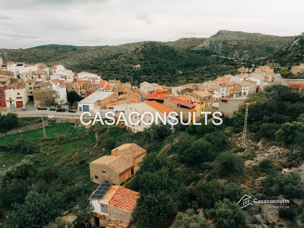 Finca/Landehus til salg i Les Useres - € 74.000 (Ref: 8738353)