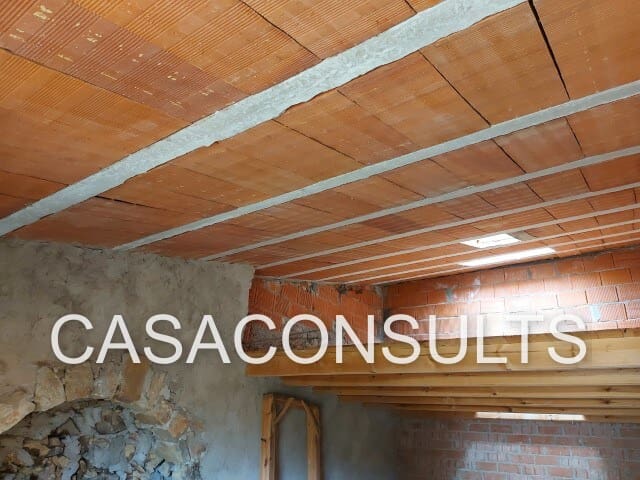 2 soveværelse Finca/Landehus til salg i Albocasser - € 48.000 (Ref: 8850324)