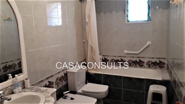 4 soveværelse Byhus til salg i Les Useres - € 80.000 (Ref: 8852308)