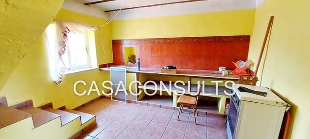 5 bedroom Finca/Country House for sale in Vilafamés - € 65,000 (Ref: 8852399)