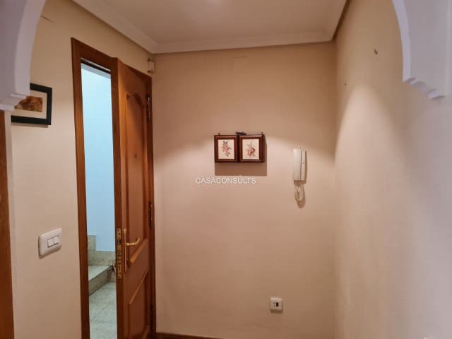 4 soveværelse Lejlighed til salg i Llucena  - € 75.000 (Ref: 8863156)