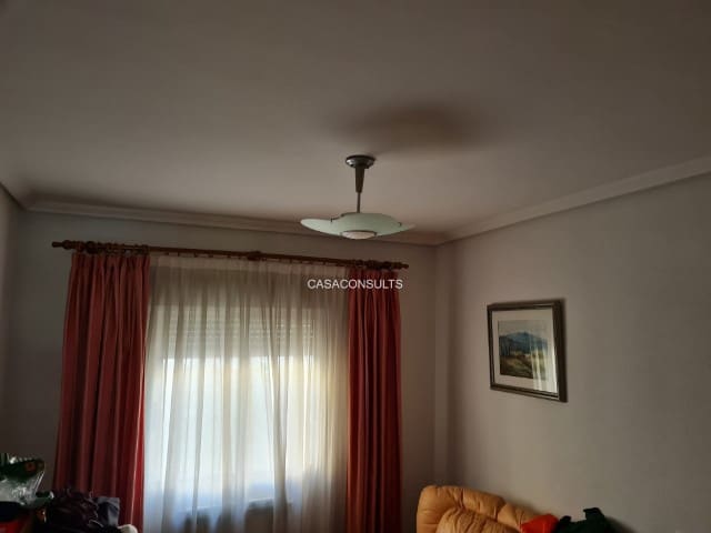 4 soveværelse Lejlighed til salg i Llucena  - € 75.000 (Ref: 8863156)