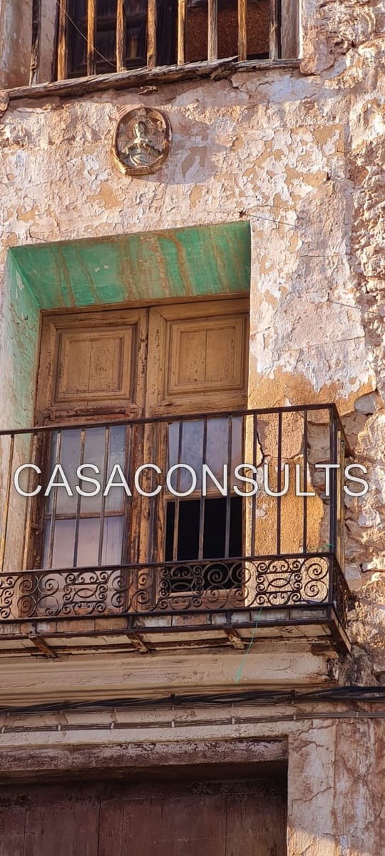 Byhus til salg i L'Alcora - € 90.000 (Ref: 9005844)