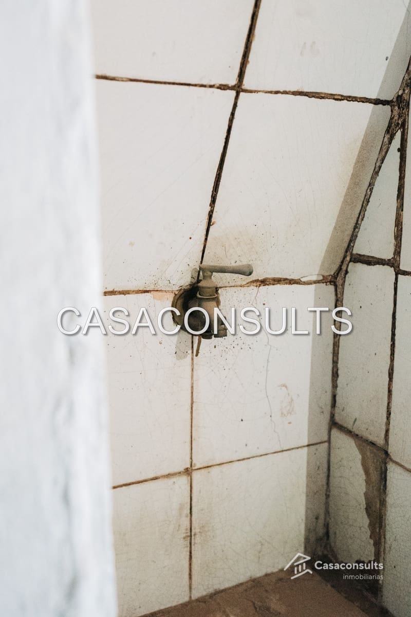 Byhus til salg i L'Alcora - € 90.000 (Ref: 9005844)