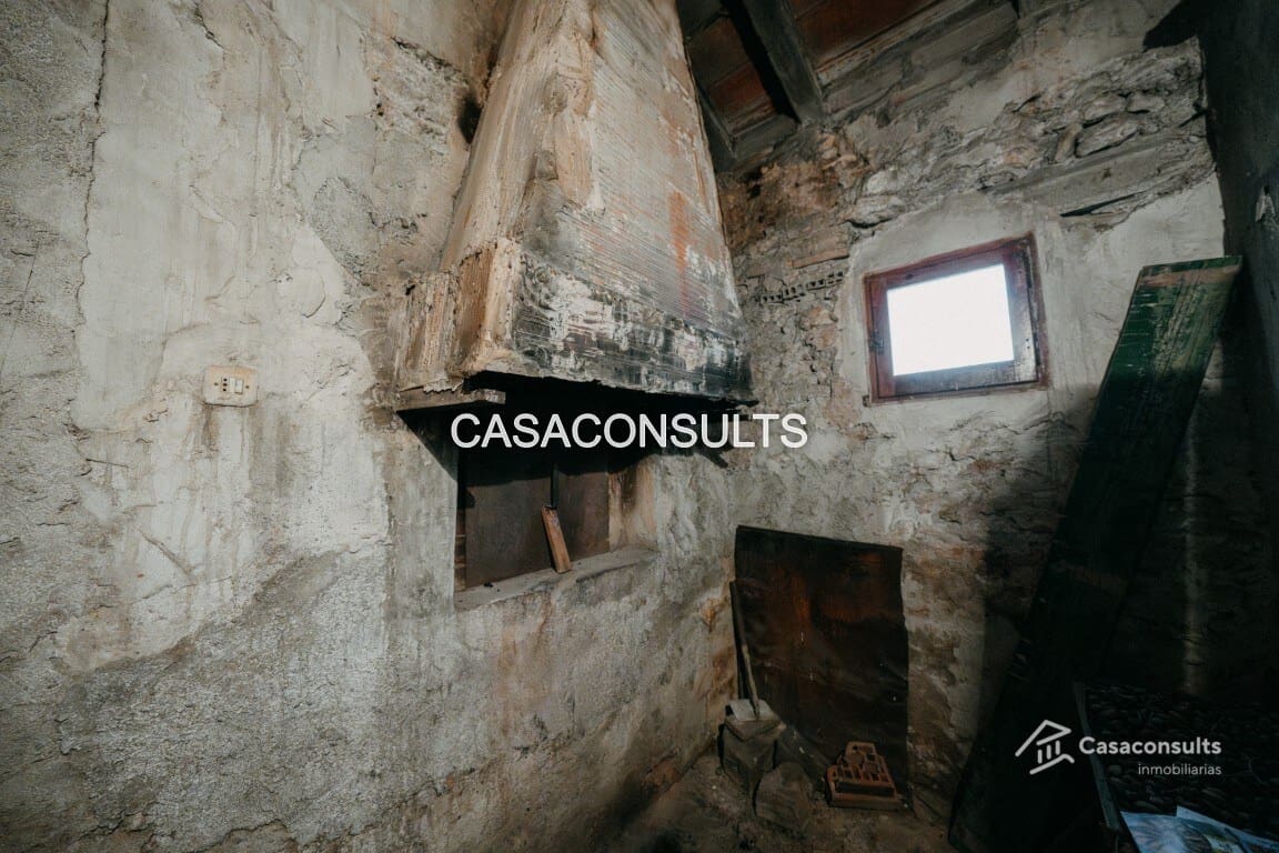 Finca/Casa Rural de 9 habitaciones en Les Useres en venta - 120.000 € (Ref: 9125859)