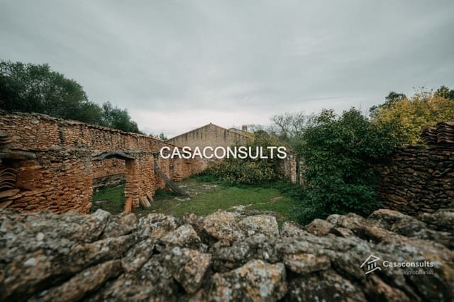 9 bedroom Finca/Country House for sale in Les Useres - € 120,000 (Ref: 9125859)