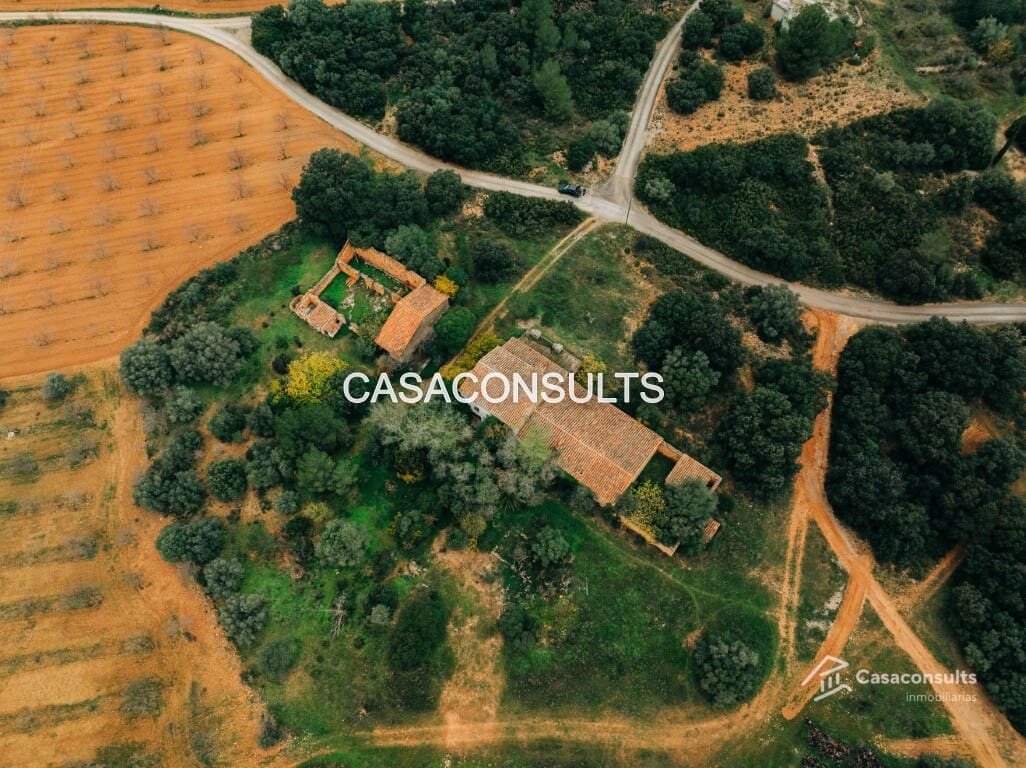 Finca/Casa Rural de 9 habitaciones en Les Useres en venta - 120.000 € (Ref: 9125859)