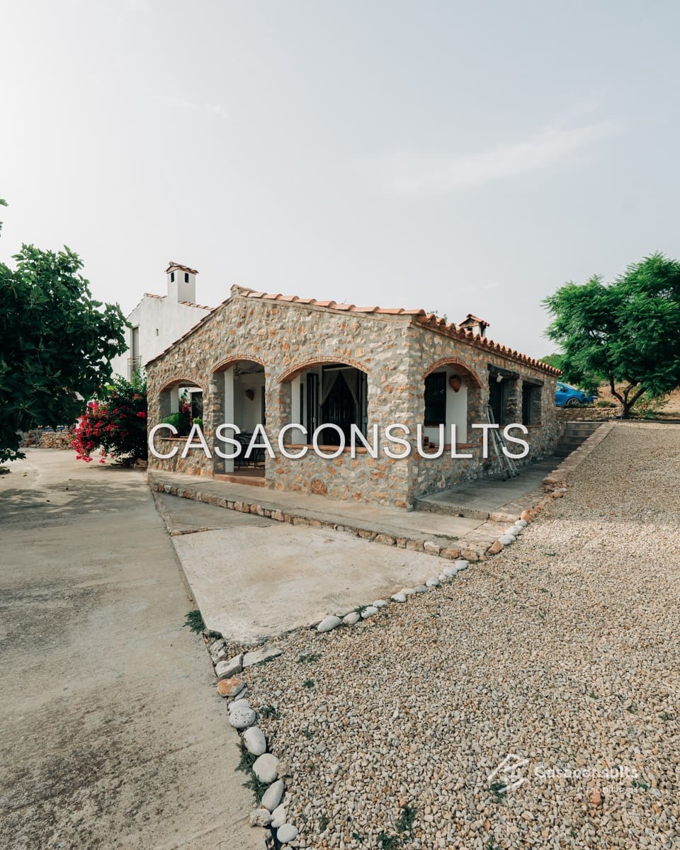 4 soveværelse Villa til salg i Alcala de Xivert med swimmingpool garage - € 240.000 (Ref: 9147521)