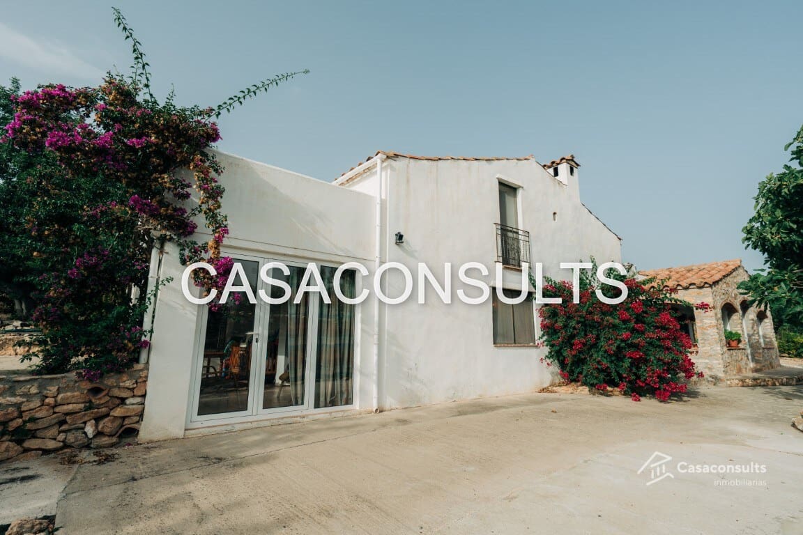 4 soveværelse Villa til salg i Alcala de Xivert med swimmingpool garage - € 240.000 (Ref: 9147521)