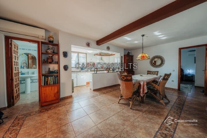 3 soveværelse Finca/Landehus til salg i Sierra Engarceran med swimmingpool garage - € 400.000 (Ref: 9313902)