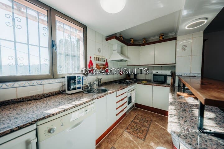 3 soveværelse Finca/Landehus til salg i Sierra Engarceran med swimmingpool garage - € 400.000 (Ref: 9313902)