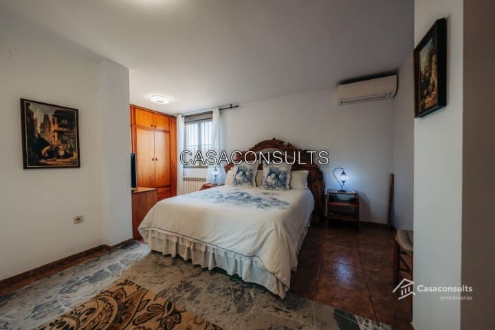 3 soveværelse Finca/Landehus til salg i Sierra Engarceran med swimmingpool garage - € 400.000 (Ref: 9313902)