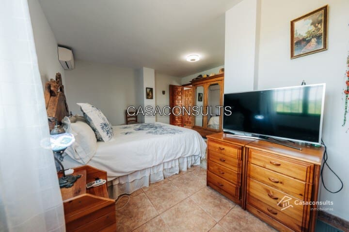 3 soveværelse Finca/Landehus til salg i Sierra Engarceran med swimmingpool garage - € 400.000 (Ref: 9313902)