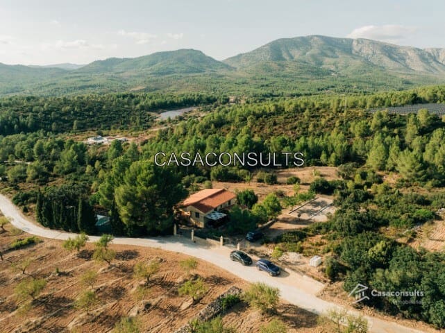 3 soveværelse Finca/Landehus til salg i Sierra Engarceran med swimmingpool garage - € 400.000 (Ref: 9313902)