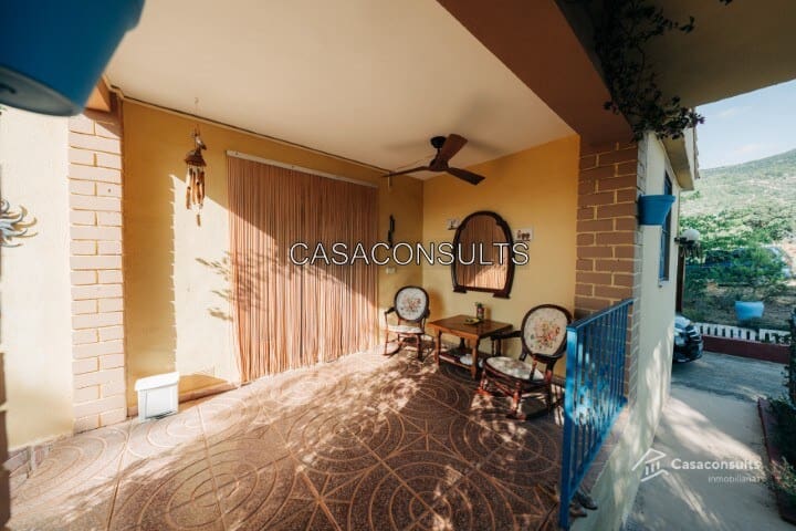 3 soveværelse Finca/Landehus til salg i Sierra Engarceran med swimmingpool garage - € 400.000 (Ref: 9313902)