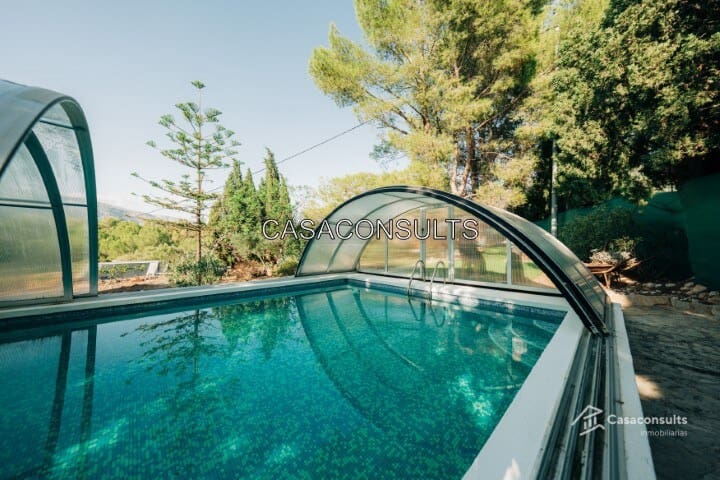 3 soveværelse Finca/Landehus til salg i Sierra Engarceran med swimmingpool garage - € 400.000 (Ref: 9313902)